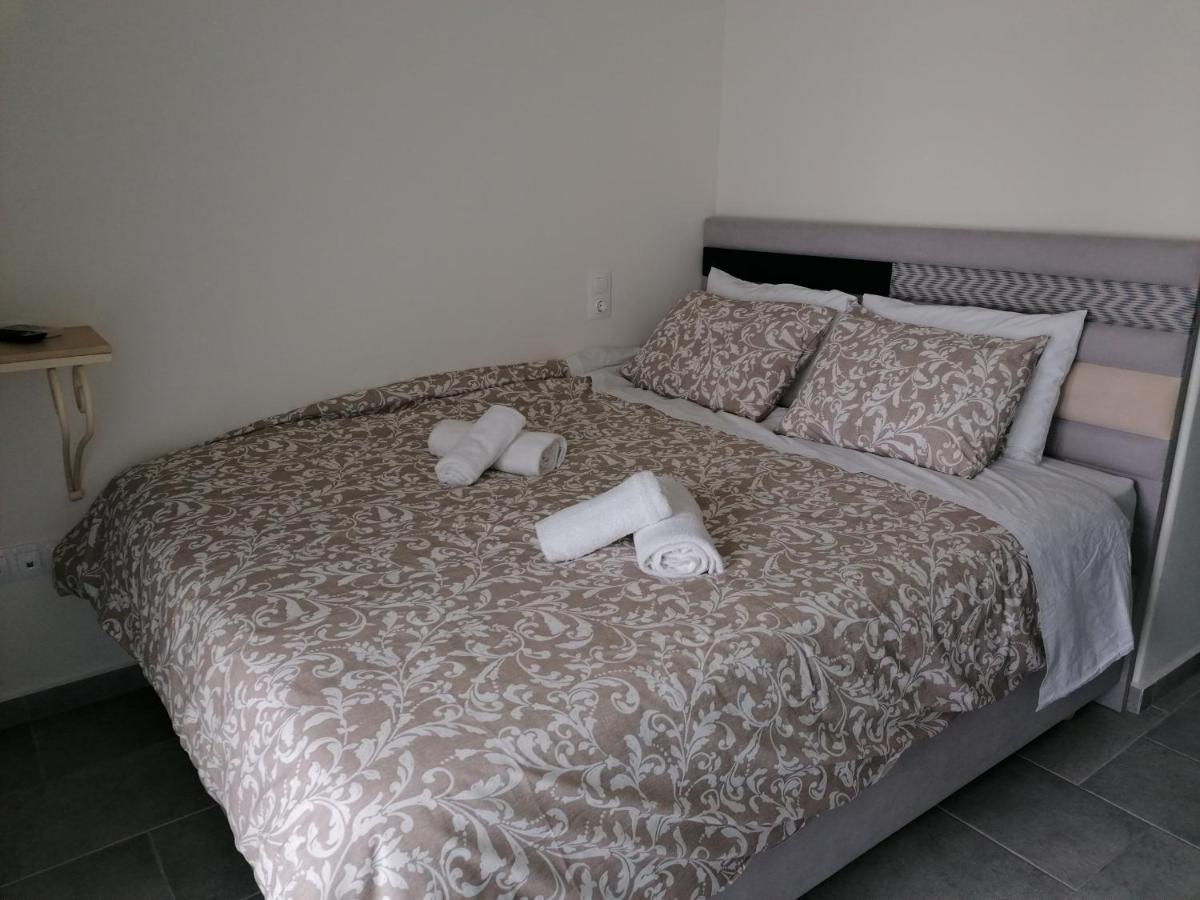 Amphitrite Apartments สกีรอส ภายนอก รูปภาพ