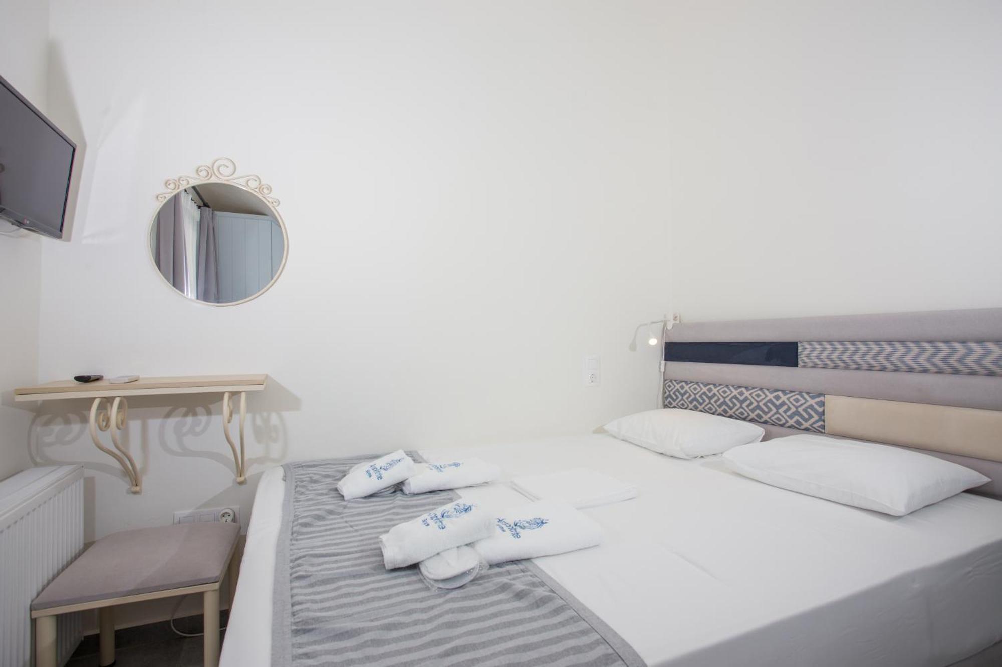 Amphitrite Apartments สกีรอส ภายนอก รูปภาพ